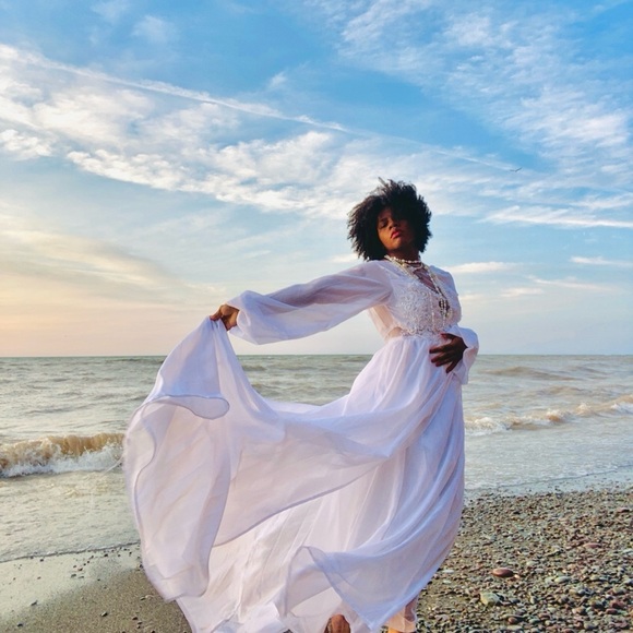 Dresses & Skirts - Chiffon beaded Beach wedding gown size medium